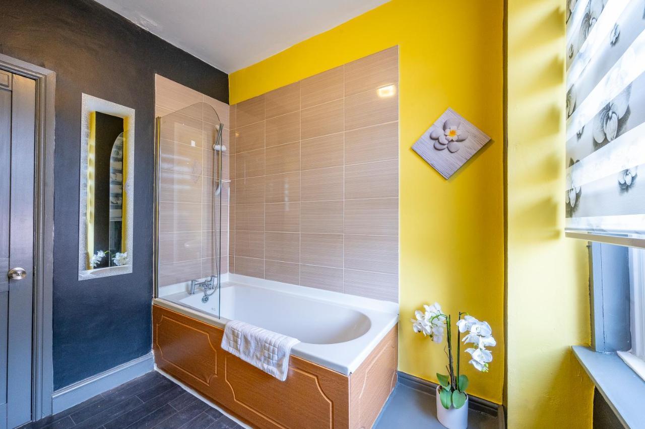 *1Es* For Your Most Relaxed & Cosy Stay + Free Parking + Free Fast Wifi * Λιντς Εξωτερικό φωτογραφία