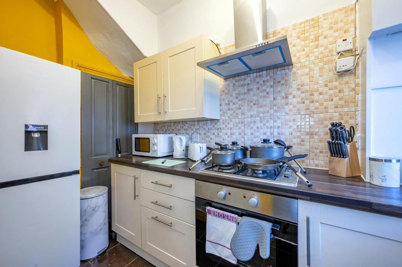 *1Es* For Your Most Relaxed & Cosy Stay + Free Parking + Free Fast Wifi * Λιντς Εξωτερικό φωτογραφία