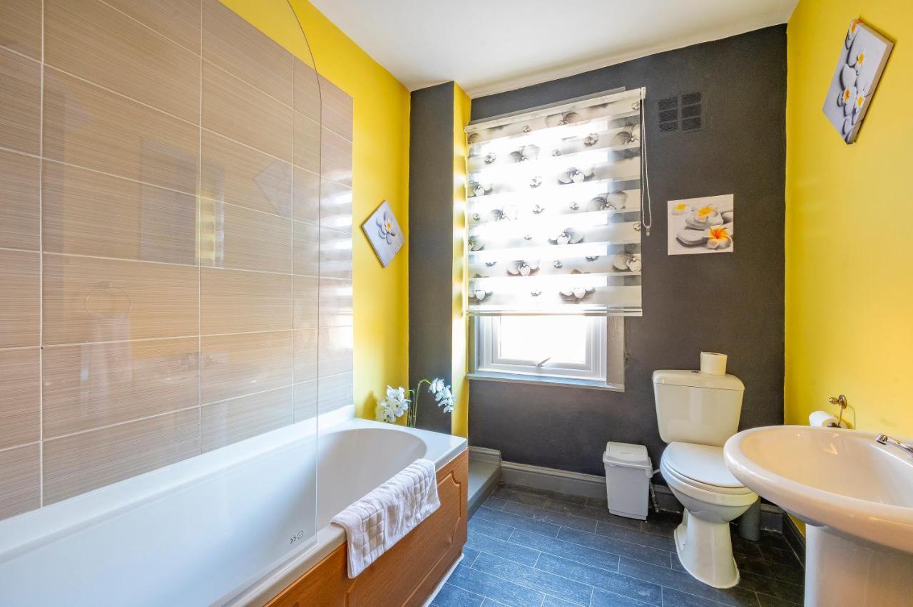 *1Es* For Your Most Relaxed & Cosy Stay + Free Parking + Free Fast Wifi * Λιντς Εξωτερικό φωτογραφία
